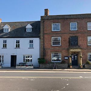 The Ilchester Arms Hotel, Ilchester Somerset